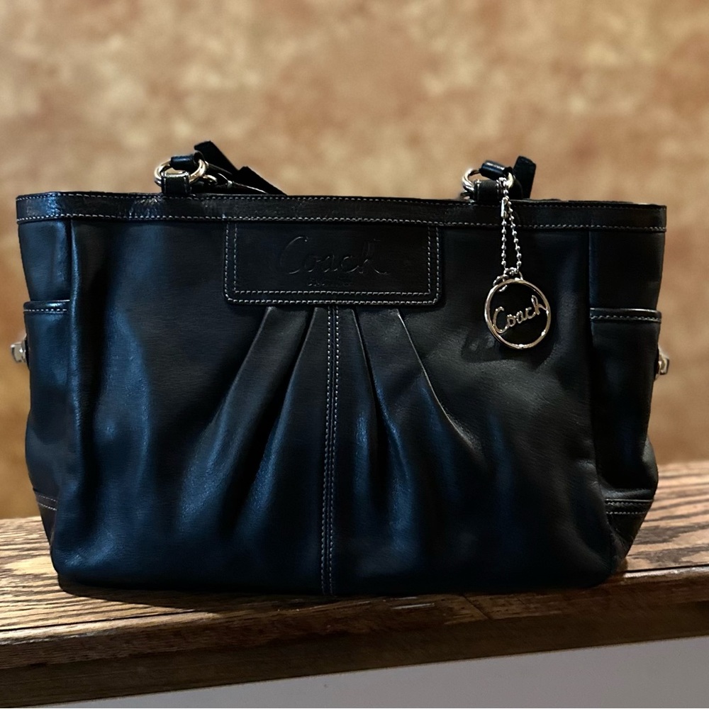 Coach Leather Black Shoulder Bag with silver turn-locks